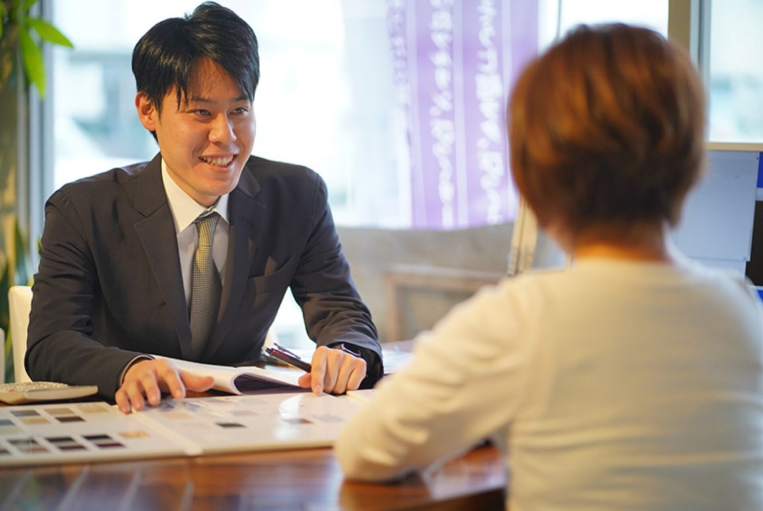 シンワクライムのスタッフと顧客